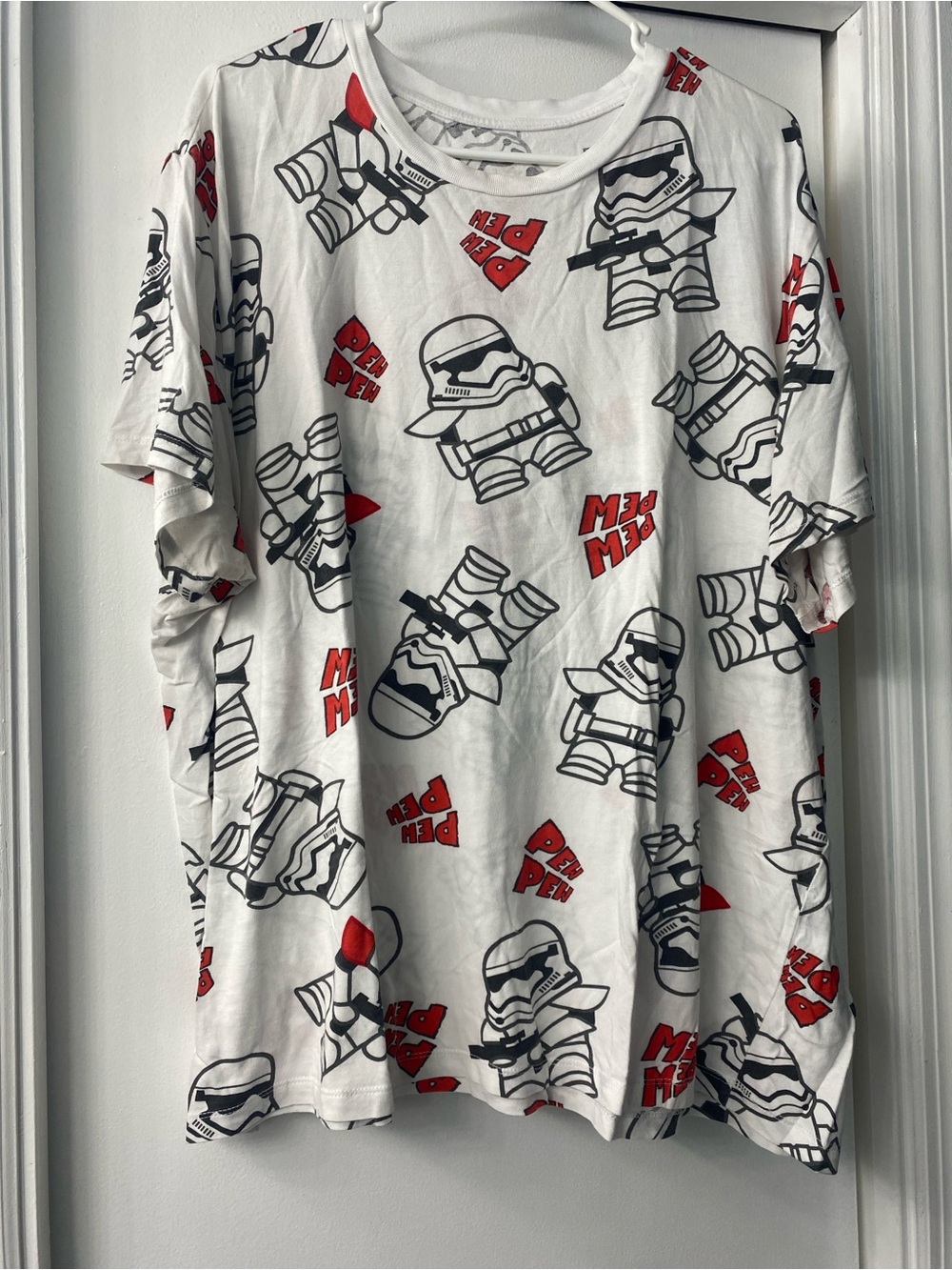 Disney White Graphic Men’s T-Shirt with Red & Black Stormtrooper Print